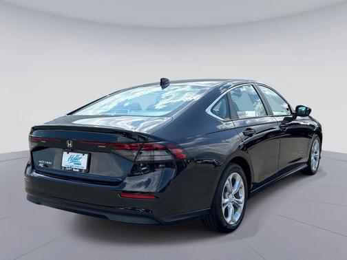 Crystal Black Pearl 2024 Honda Accord LX