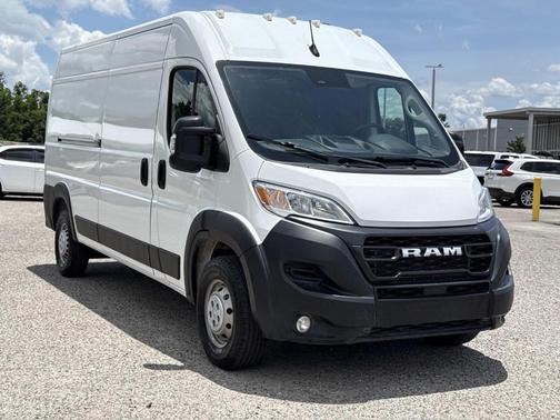 Bright White Clearcoat 2025 RAM ProMaster 2500 High Roof
