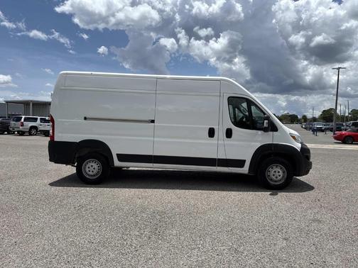 Bright White Clearcoat 2025 RAM ProMaster 2500 High Roof