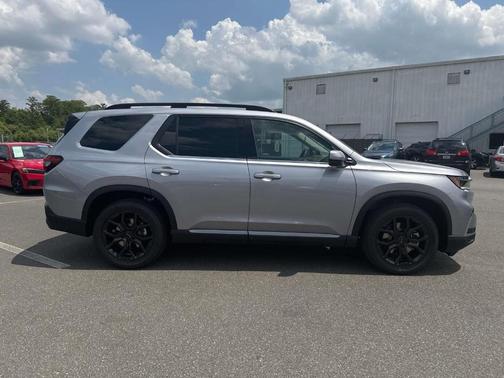 2025 Honda Pilot Sport