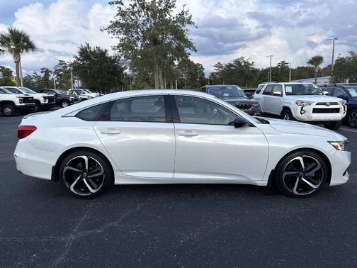 2022 Honda Accord Sport SE