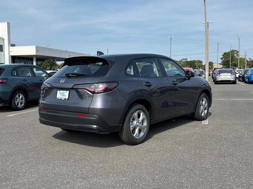 2025 Honda HR-V LX