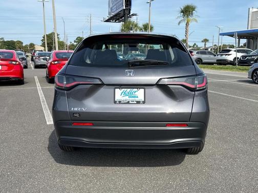 2025 Honda HR-V LX