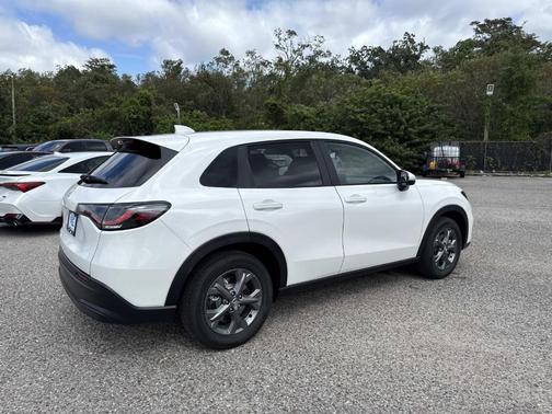 2026 Honda HR-V LX