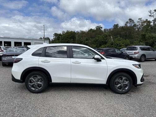 2026 Honda HR-V LX