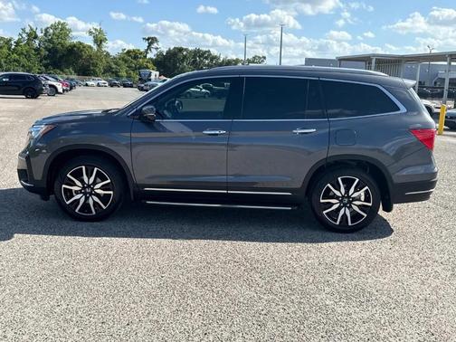 2022 Honda Pilot Touring 7-Passenger