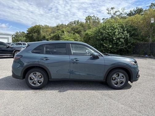 2026 Honda HR-V LX