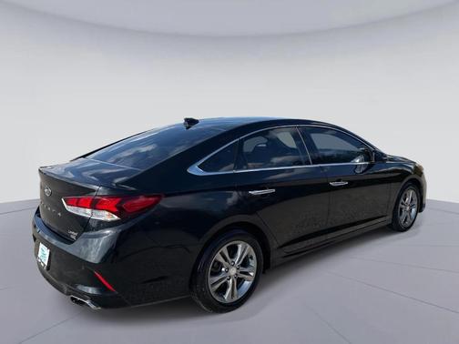 2018 Hyundai SONATA Limited