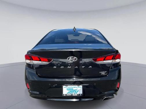 2018 Hyundai SONATA Limited