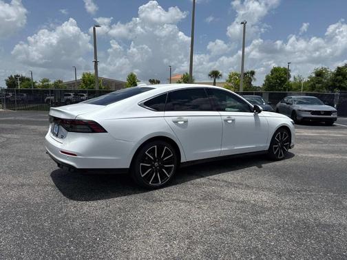 2025 Honda Accord Hybrid Touring