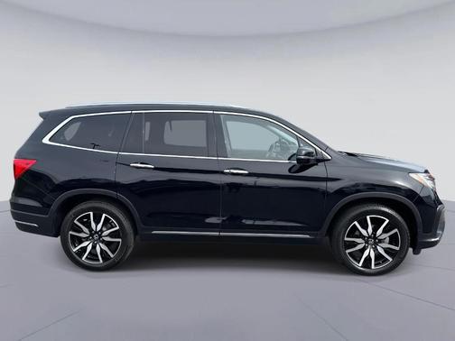 2019 Honda Pilot Touring 8-Passenger