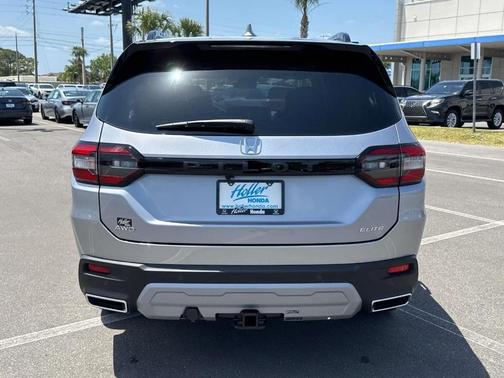 2025 Honda Pilot Elite
