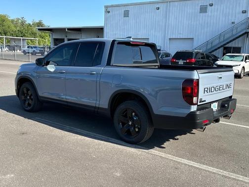 2025 Honda Ridgeline Black Edition