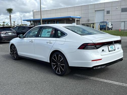 2025 Honda Accord Hybrid Touring