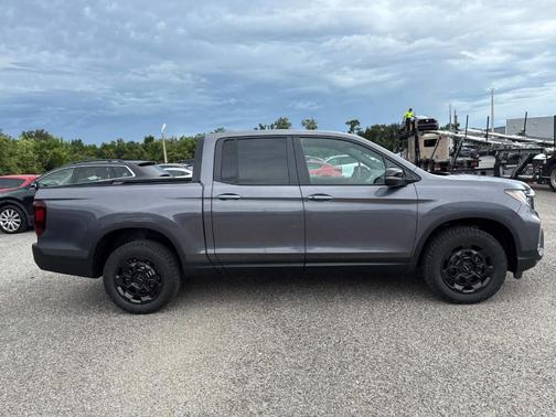 2025 Honda Ridgeline TrailSport+