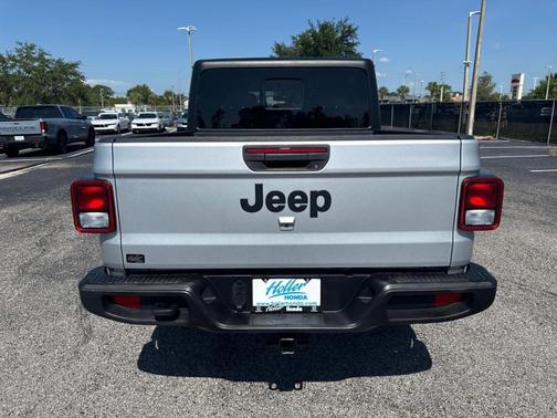 2023 Jeep Gladiator Sport
