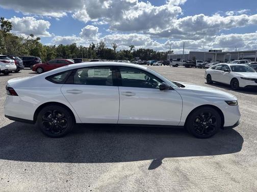 2025 Honda Accord SE