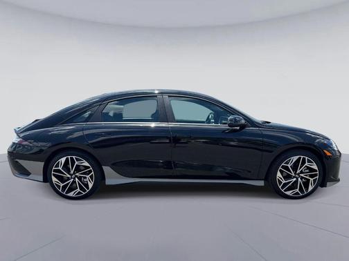 Onyx Black 2024 Hyundai IONIQ 6 SEL