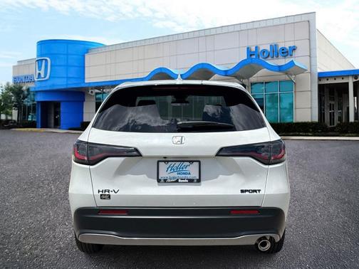 Platinum White Pearl 2026 Honda HR-V Sport