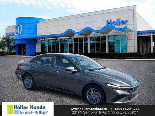 2024 Hyundai ELANTRA SEL