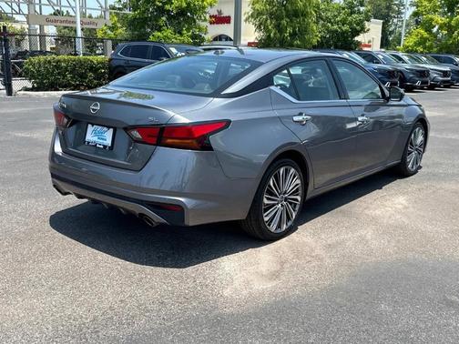 2023 Nissan Altima 2.5 SL