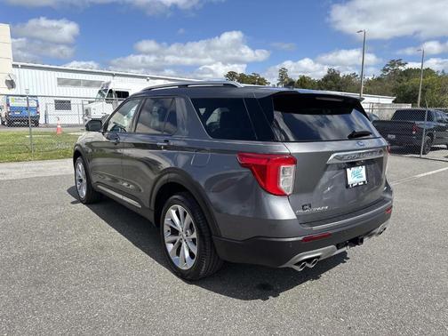 2023 Ford Explorer Platinum