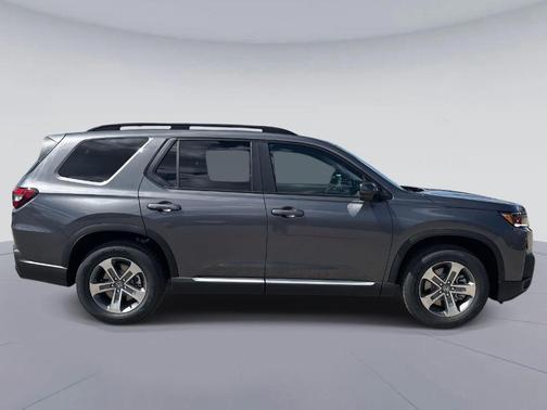 Modern Steel Metallic 2026 Honda Pilot EX-L