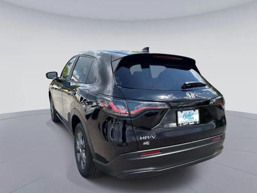 Crystal Black Pearl 2026 Honda HR-V LX