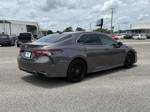 2023 Toyota Camry Hybrid XSE