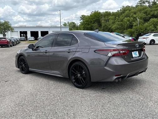 2023 Toyota Camry Hybrid XSE