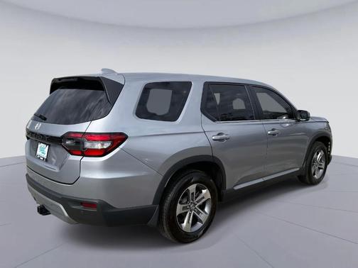 2023 Honda Pilot EX-L 8-Passenger