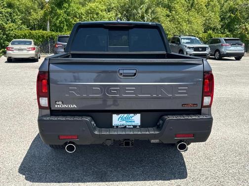 2025 Honda Ridgeline TrailSport+