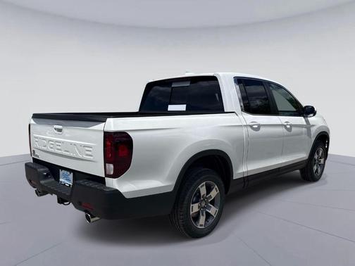 Platinum White Pearl 2026 Honda Ridgeline RTL