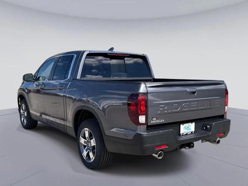 Modern Steel Metallic 2026 Honda Ridgeline RTL