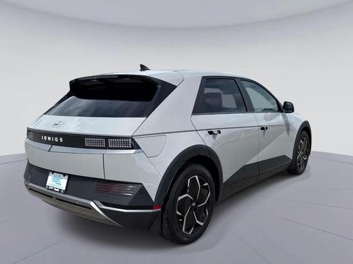 Cyber Gray 2024 Hyundai IONIQ 5 SEL