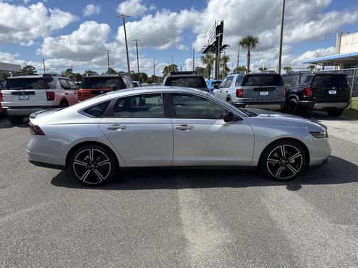 2025 Honda Accord Hybrid Sport