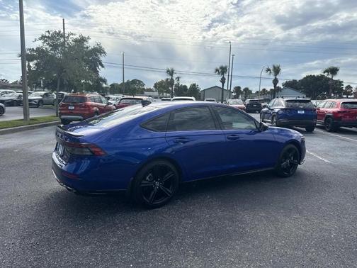 2023 Honda Accord Hybrid Sport-L
