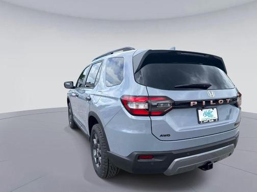 Sonic Gray Pearl 2026 Honda Pilot TrailSport