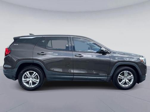 Smokey Quartz Metallic 2019 GMC Terrain SLE