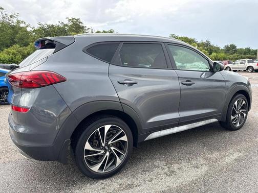 2021 Hyundai TUCSON Sport