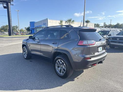 2021 Jeep Cherokee Trailhawk