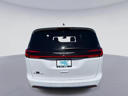 2024 Chrysler Pacifica Pinnacle