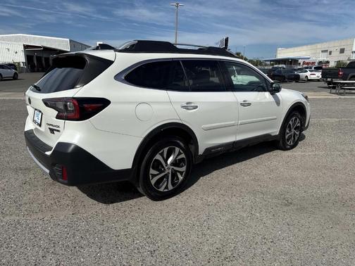 2021 Subaru Outback Touring XT