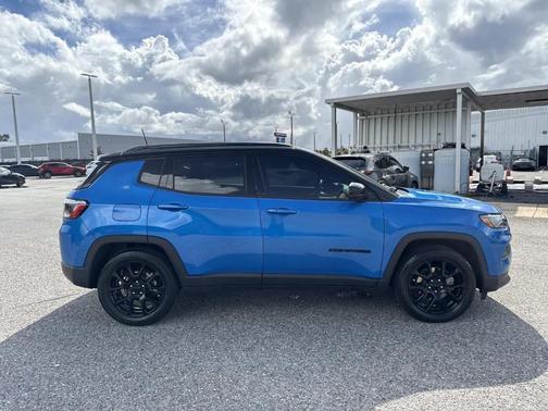 2022 Jeep Compass Altitude