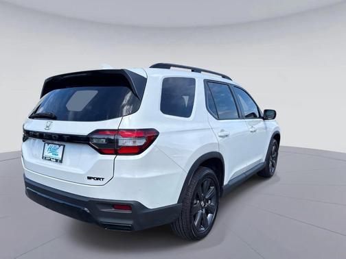 Platinum White Pearl 2026 Honda Pilot Sport