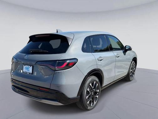 Urban Gray Pearl 2027 Honda HR-V EX-L