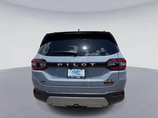 Sonic Gray Pearl 2026 Honda Pilot TrailSport
