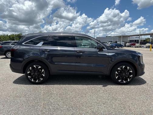 2025 Kia Sorento EX