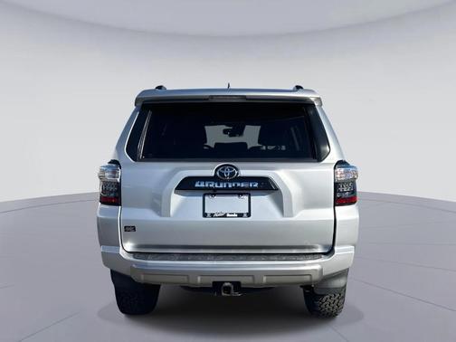 2022 Toyota 4Runner TRD Off Road