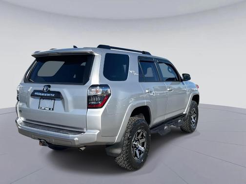 2022 Toyota 4Runner TRD Off Road